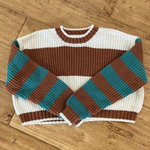 Like new xs American Eagle crop sweater.